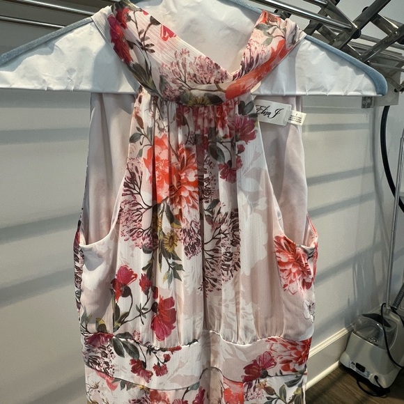 Eliza J Floral Maxi Halter Dress. Women’s 2 - Picture 10 of 12